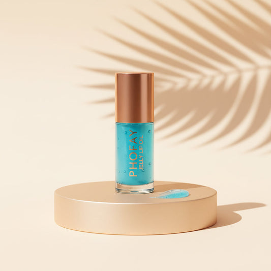 3 Easy Ways to Style Your Lip Oil